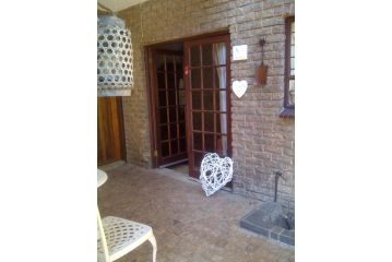42onKing Bed and breakfast, Centurion - 5