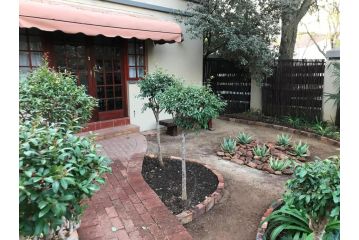 Greenwoods Self-Catering Apartment, Pretoria - 5