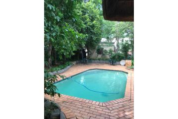 Greenwoods Self-Catering Apartment, Pretoria - 4