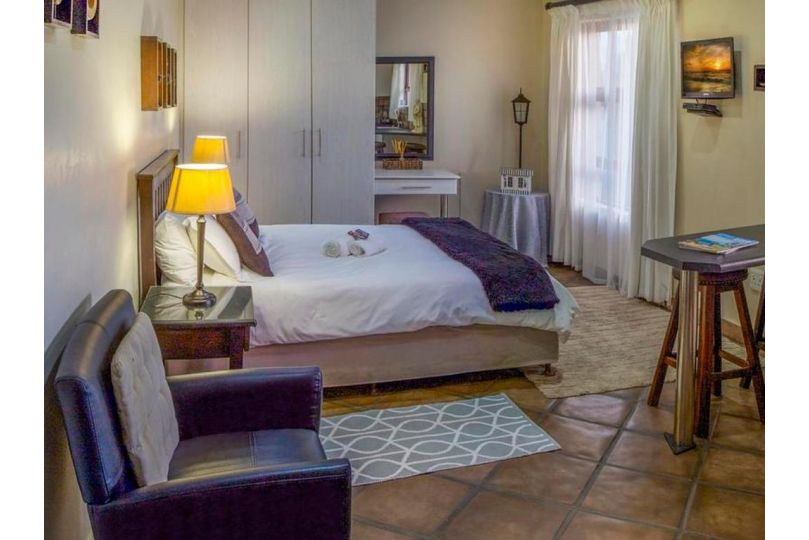 Guest Lodge Self Catering with choice of breakfast Guest house, Port Elizabeth - imaginea 6