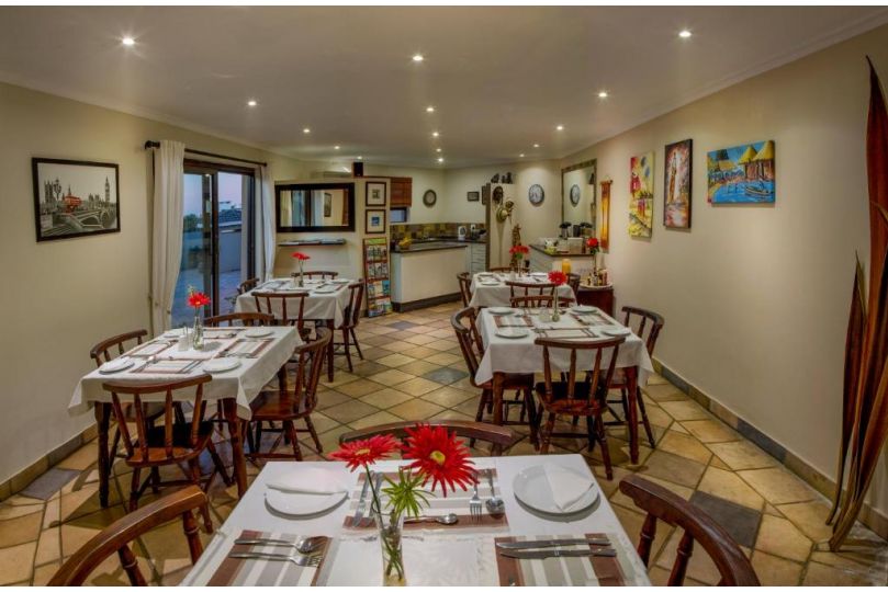 Guest Lodge - Self Catering with choice of breakfast Guest house, Port Elizabeth - imaginea 5
