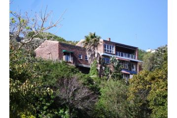 Guinea Fowl Loft Apartment, Knysna - 2