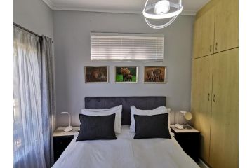 Guinea Fowl Self Catering Apartment, Cape Town - 1