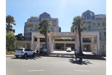 Gulmarn 004 Apartment, Cape Town - 2