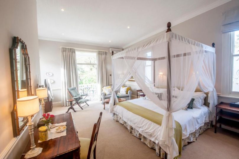 Hacklewood Hill Country House Bed and breakfast, Port Elizabeth - imaginea 1