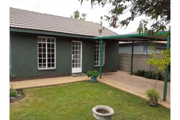 Hamlet Cottage Guest house, Benoni - 2