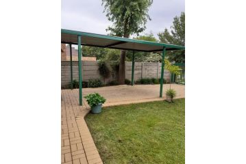 Hamlet Cottage Guest house, Benoni - 4