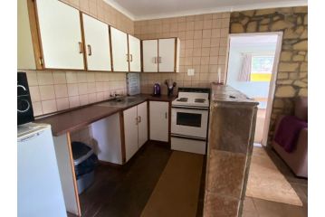 Happy Oaks Apartment, Clarens - 5