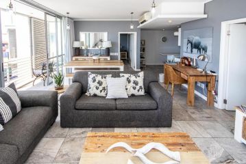 Harbour Bridge, Luxurious 2 bedroom apartment Apartment, Cape Town - 2