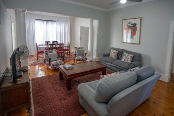 Harcourt Lodge Apartment, Durban - 5