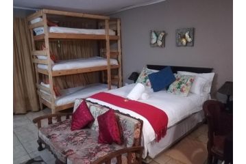 Harties Double bed Studio - Garden View Hartbeespoort dam Guest house, Hartbeespoort - 1