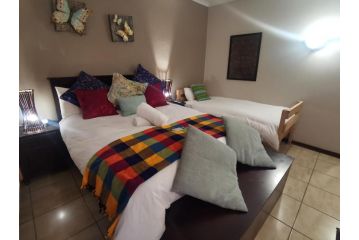 Harties Honeymoon suite Mountain side - Hartbeespoort dam Apartment, Hartbeespoort - 3