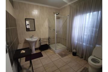 Harties Private studio Hartbeespoort dam Guest house, Hartbeespoort - 1