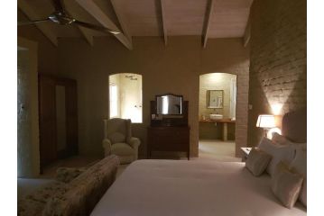 Hartland Country House Oudtshoorn Guest house, Oudtshoorn - 4