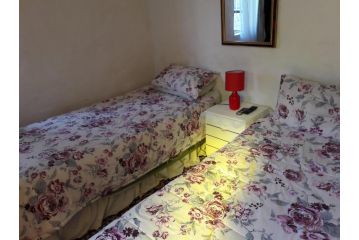 Heila's in house Family room-Homestay! Guest house, Bloemfontein - 4