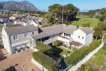 Hermanus Lodge on the Green Guest house, Hermanus - 1