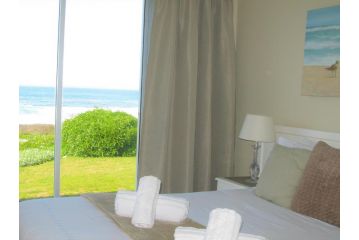 Beachfront House - Hermanus Whale View Guest house, Hermanus - 3