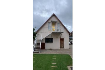 Hi Loft Living Apartment, Newcastle - 2