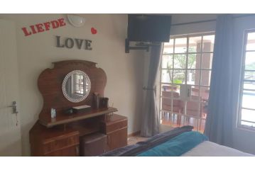 Highlands Creek Self Catering Accommodation Hotel, Nelspruit - 5