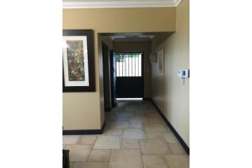 Hilken Lodge Guest house, Durban - 5