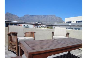 Hill House 2 Bedroom Apartment, Cape Town - 1