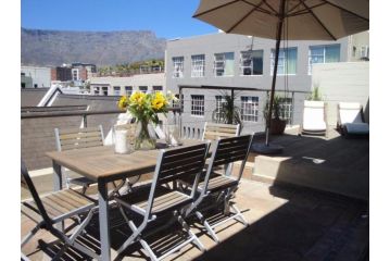 Hill House 2 Bedroom Apartment, Cape Town - 4