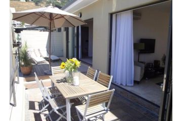 Hill House 2 Bedroom Apartment, Cape Town - 5