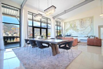 Luxe Penthouse with Private Rooftop Pool, Deck & Panoramic Views Apartment, Cape Town - 2