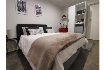 Hillsview Apartment, Roodepoort - 2