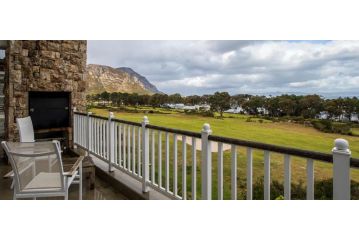 Hillside Village Fernkloof by Top Destinations Rentals Guest house, Hermanus - 2