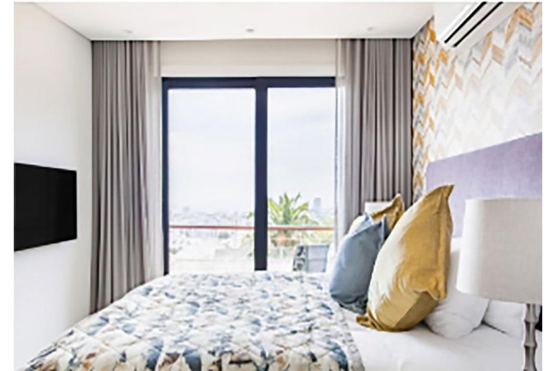 Hip Fresnaye Loft Bed and breakfast, Cape Town - imaginea 1