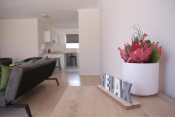 Holiday apartment - 2min from beach (Melkbosstrand, Cape Town) Apartment, Melkbosstrand - 2