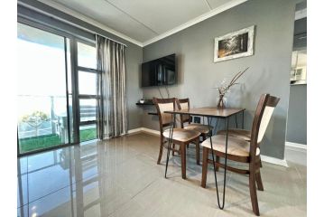 Holiday heaven 2 Beds Apartment pool/tennis/squash Apartment, Cape Town - 1