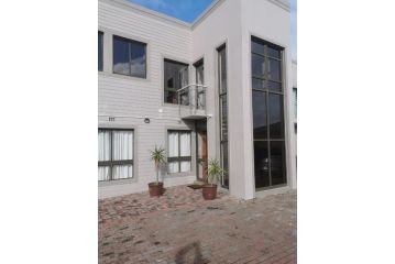 Holiday Home De Villiers Guest house, Hermanus - 2