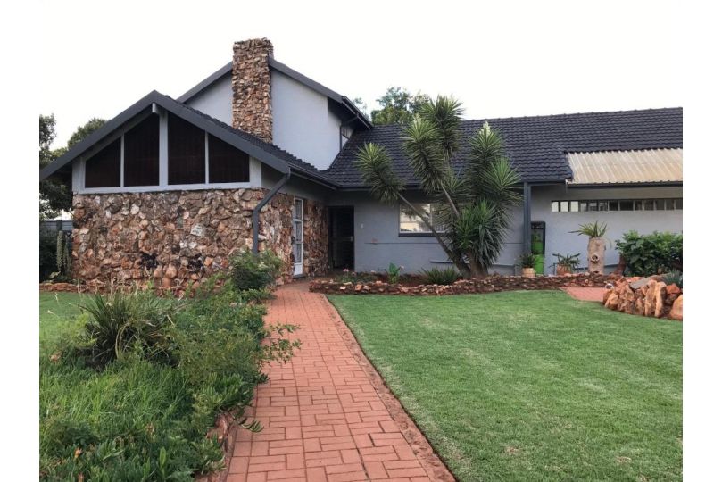 @ Home Bed & Breakfast Guest house, Brakpan - imaginea 2