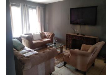 @home self catering apartment Apartment, Pretoria - 1