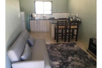 Home Sweet Home Apartment, Springbok - 1