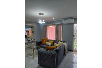 Homes of Ace Airbnb Guest house, Pretoria - 1