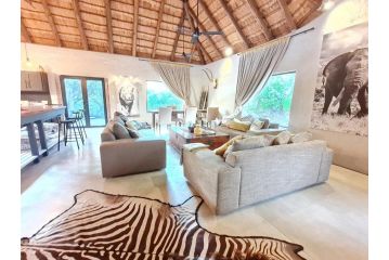 Honey Badger Safari House Guest house, Marloth Park - 2