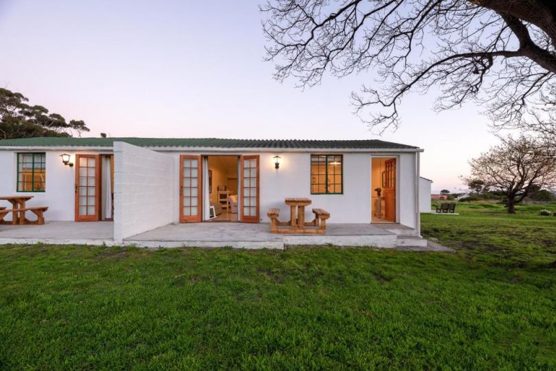 Honeyrock Cottages Hotel, Kleinmond - imaginea 10