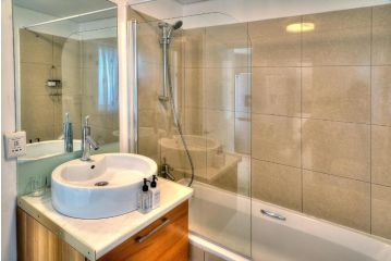 Horizon Bay 1404 Apartment, Bloubergstrand - 5