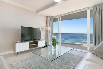 Horizon Bay 802 Apartment, Cape Town - 2