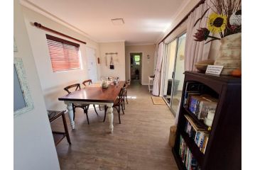 House 10-on-Sea Guest house, Hermanus - 5