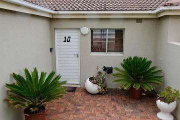 House 10-on-Sea Guest house, Hermanus - 3