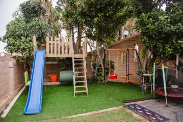 House on the Hill Guest house, Jeffreys Bay - 3
