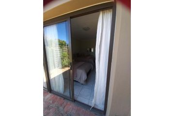 Hugenot View Apartment, George - 3