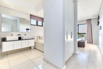 Hydepark Top Apartment, Johannesburg - 3