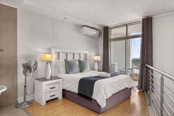 Hydro Sandton Penthouse Apartment, Johannesburg - 1