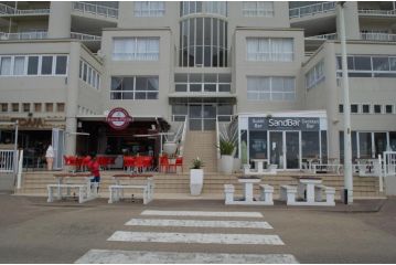 Idwala Tides Cozumel Umdloti - Step out onto the Beach Apartment, Umdloti - 1